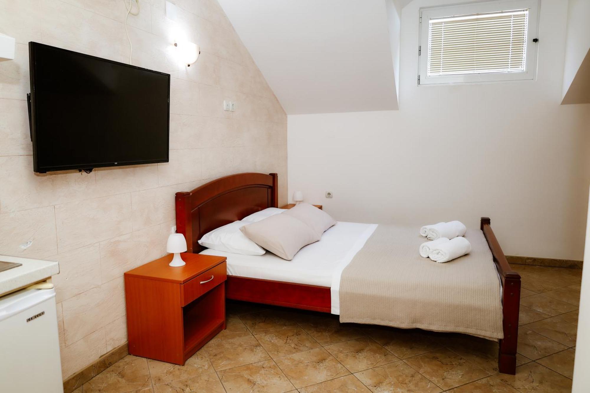 Guest House Ivana Tivat Dış mekan fotoğraf